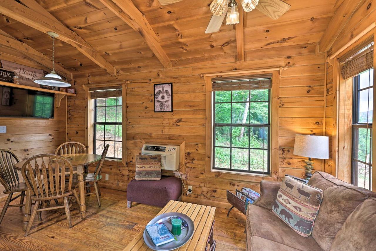 Quaint Log Cabin With Views Near West Jefferson Warrensville Zewnętrze zdjęcie