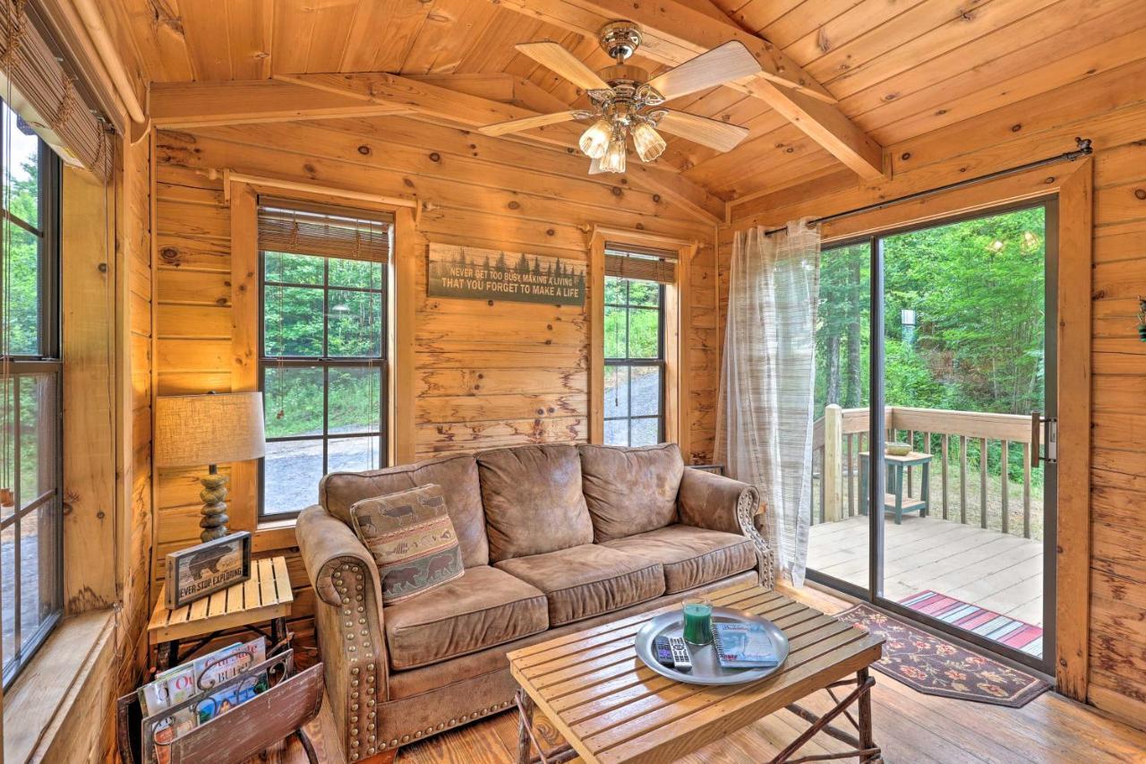 Quaint Log Cabin With Views Near West Jefferson Warrensville Zewnętrze zdjęcie
