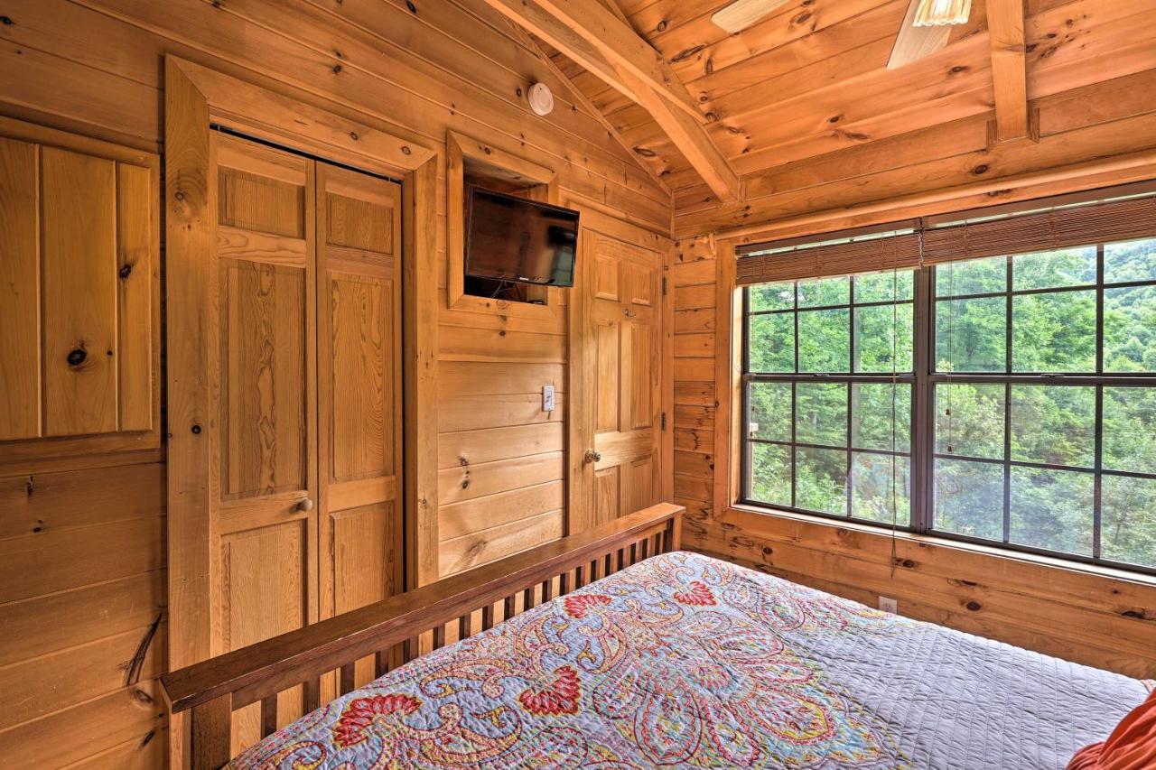 Quaint Log Cabin With Views Near West Jefferson Warrensville Zewnętrze zdjęcie